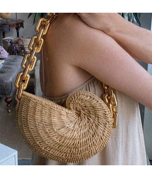 Wholesale Metal Bag Chains Boho Crossbody Beach Bags Women Handwoven Bohemian Shell Rattan Straw Shoulder Bags for Girls