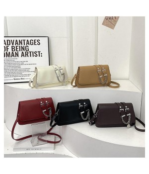 New Arrival High Quality Women's PU Solid Leather Shoulder Bag Casual Crossbody Saddle Bag Single Strap Lock Fashionable