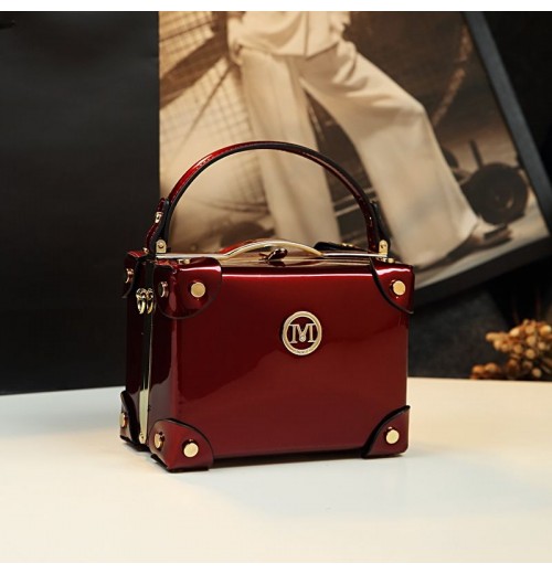 2024 New Luxury Handbag Designer Brand Bag Small Edition Crossbody Bag Fashion Genuine Leather Women's Bag Imported from China