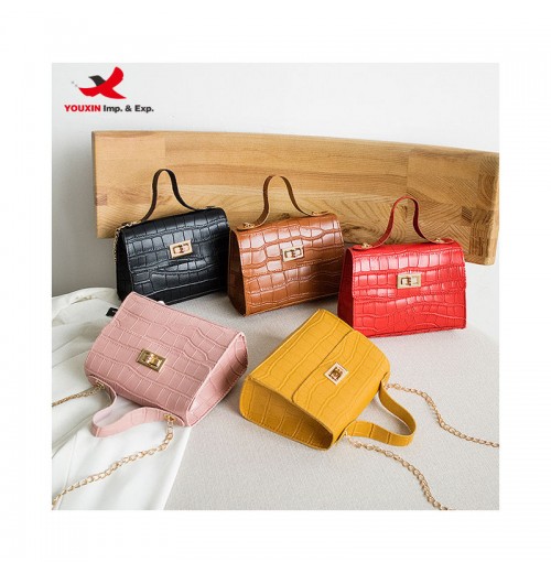 Factory new fashion trend one-shoulder diagonal change bag women's hand handbag wholesale