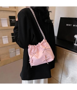 2024 New Brand Women's Leather Handbag Stylish Minimalist Single-Handle Shoulder Bag with Chain Decoration Fashionable Design